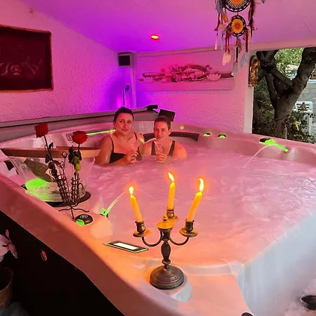 Grand Domaine Piscine Sauna Les Bains Bastide Du Bonheur St Donat 빌라 *